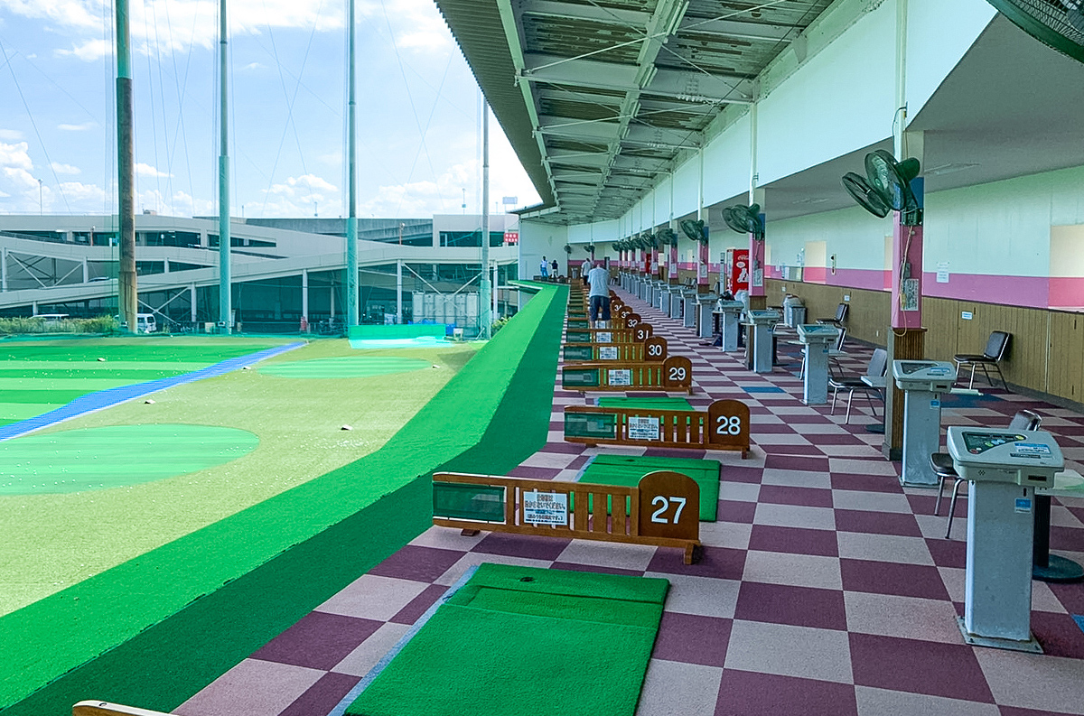 全48打席、全てにオートティーアップマシンを設置。